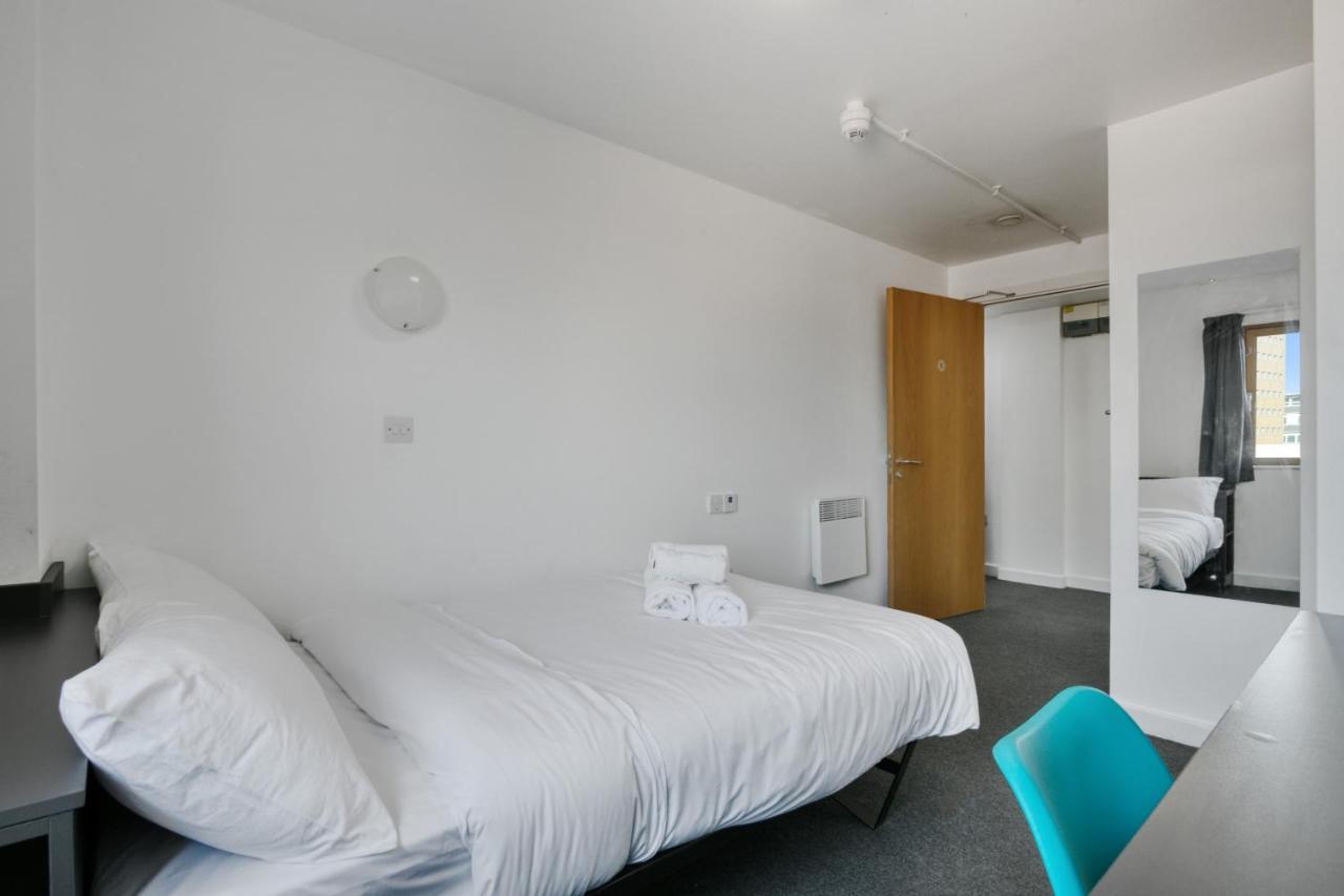 Bright & Central Room In Luton, Sleeps 2 卢顿 外观 照片