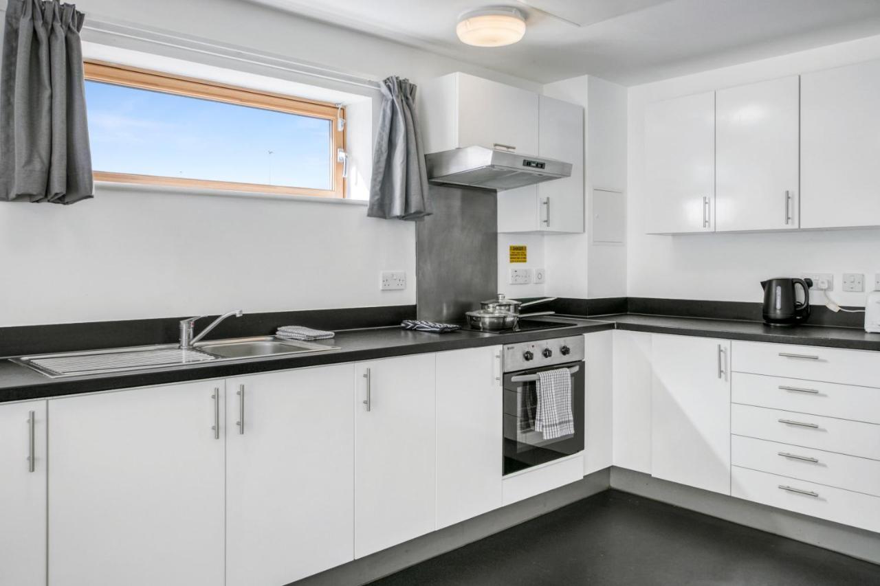 Bright & Central Room In Luton, Sleeps 2 卢顿 外观 照片