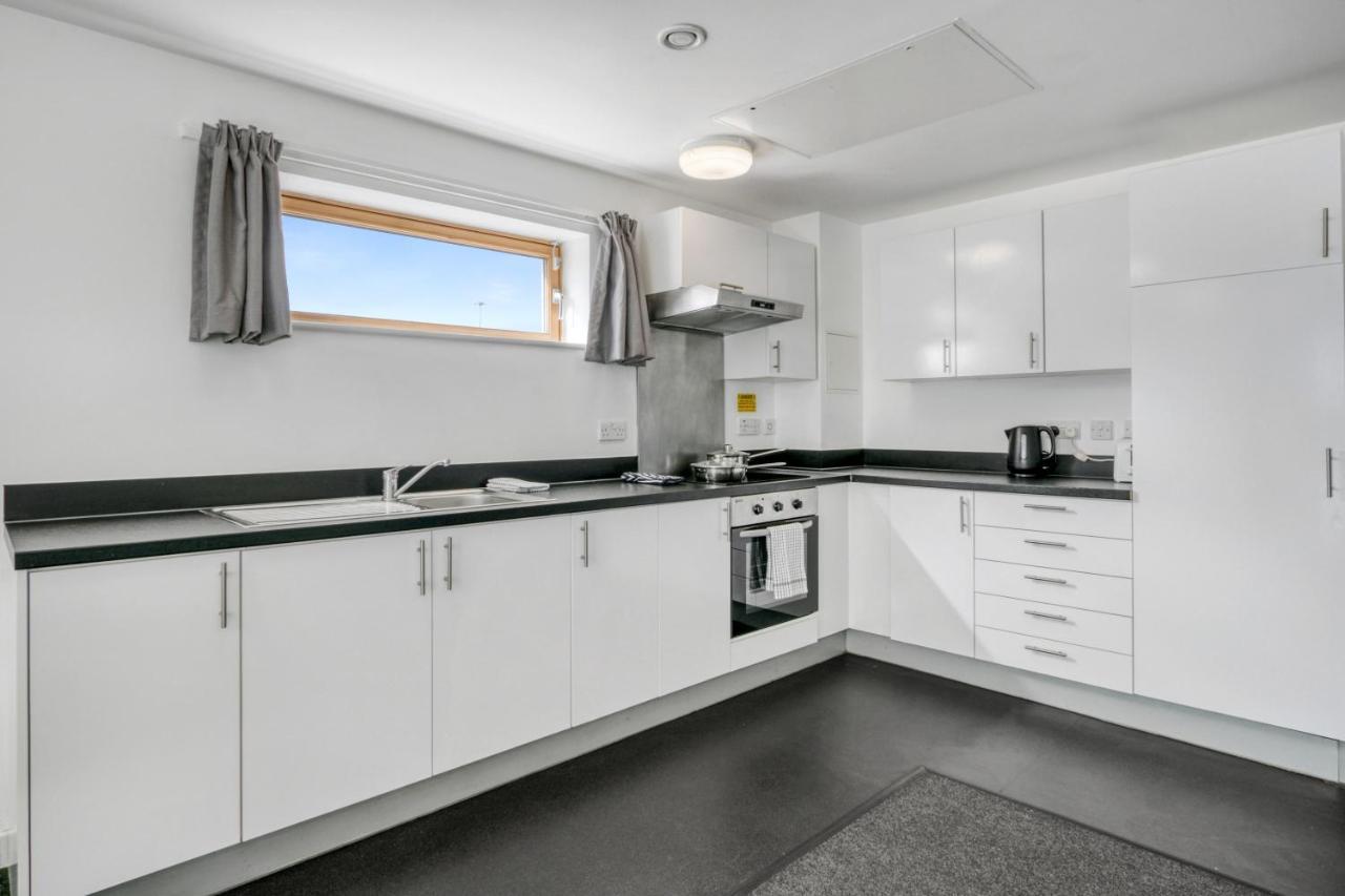 Bright & Central Room In Luton, Sleeps 2 卢顿 外观 照片