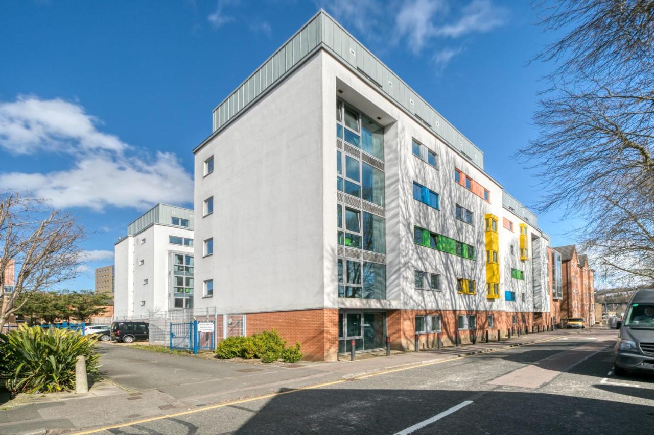 Bright & Central Room In Luton, Sleeps 2 卢顿 外观 照片